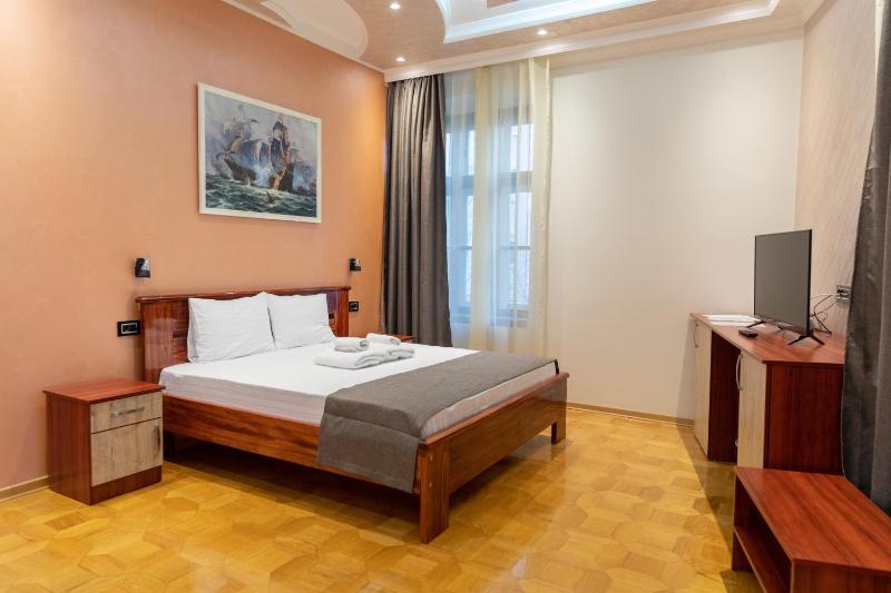 Twin Room image 2