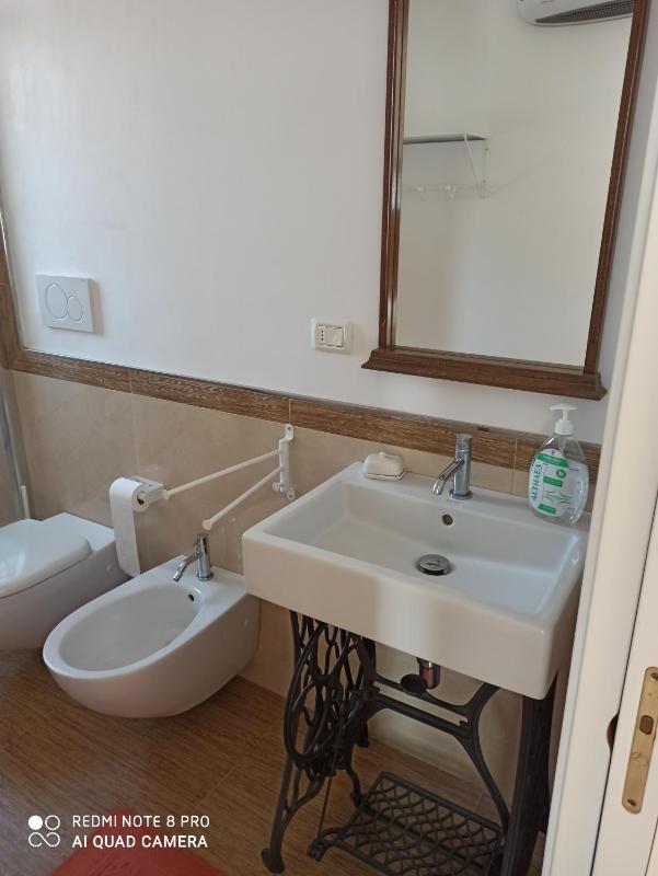 Double Room with Garden View image 3