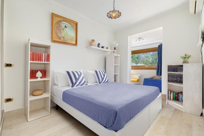 AMORE RENTALS - Villa Felice - image 19