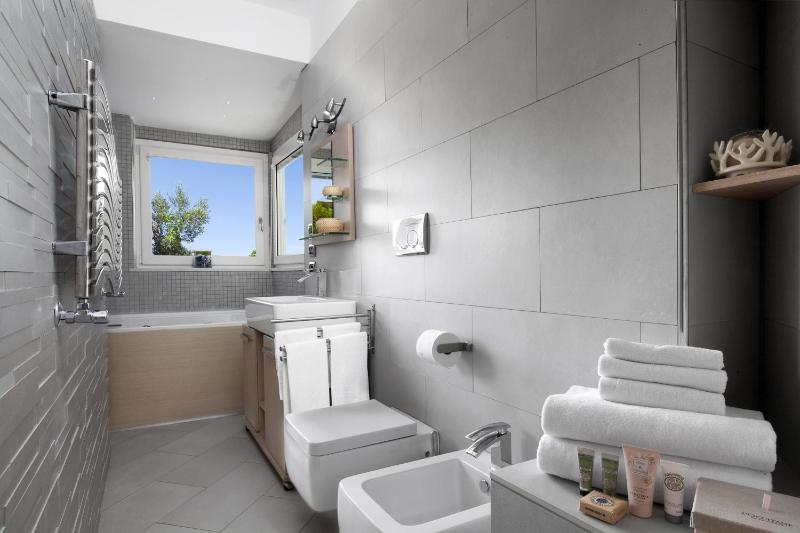 AMORE RENTALS - Villa Felice - image 10