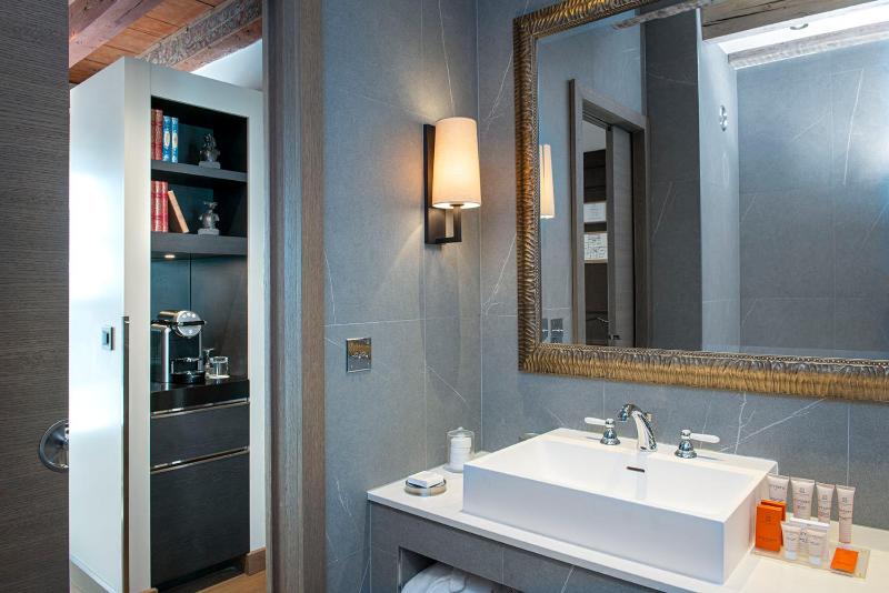 Junior Suite image 3