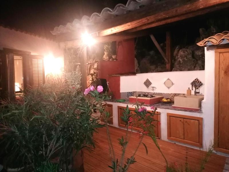 Double or Twin Room with Garden View image 4