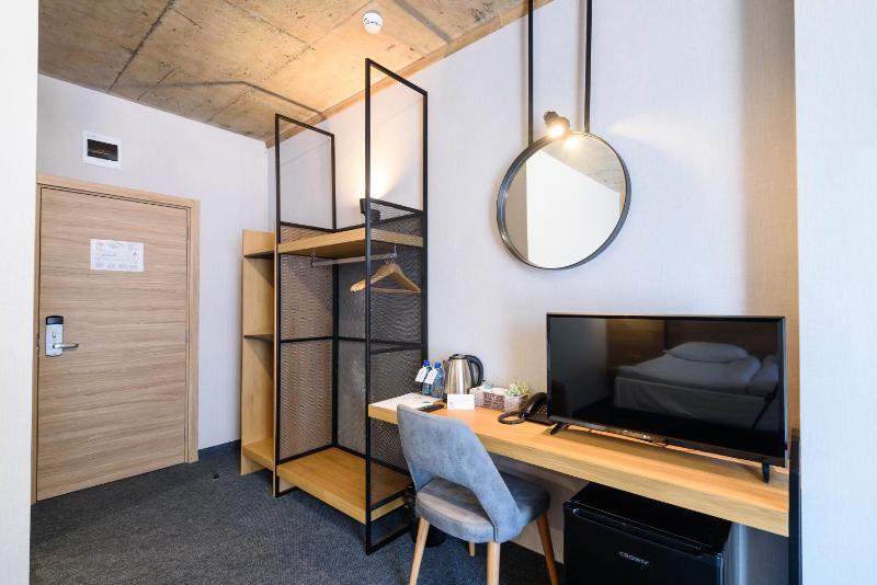 Standard Apartment image 4