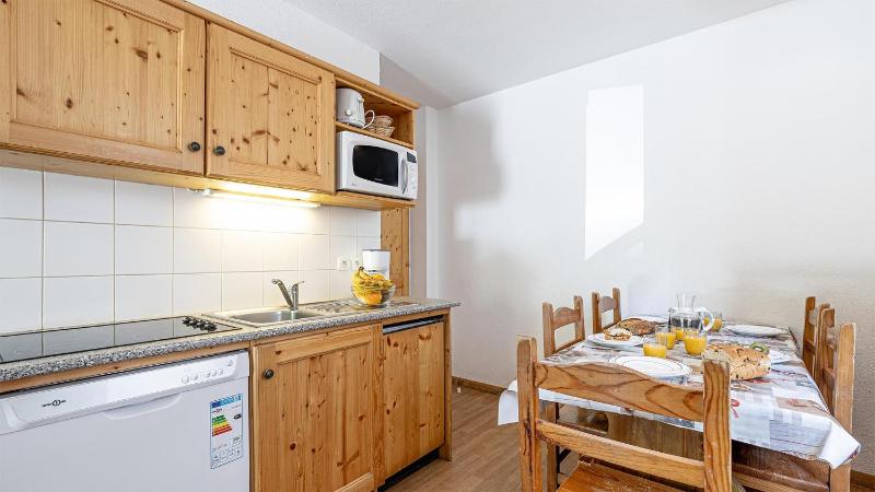 One-Bedroom Apartment (5 people) image 3