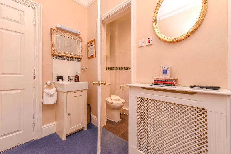 Standard Double Room image 1