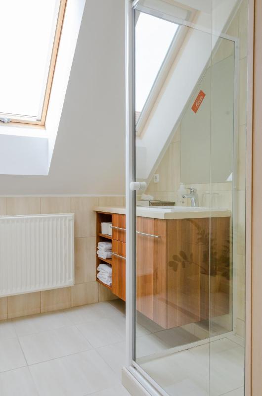 Double Room with Extra Bed image 2