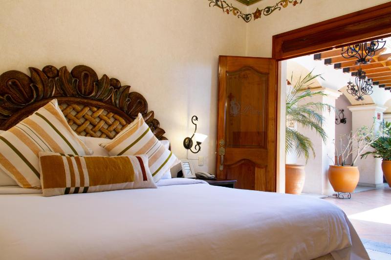 Los Pilares Hotel - image 4