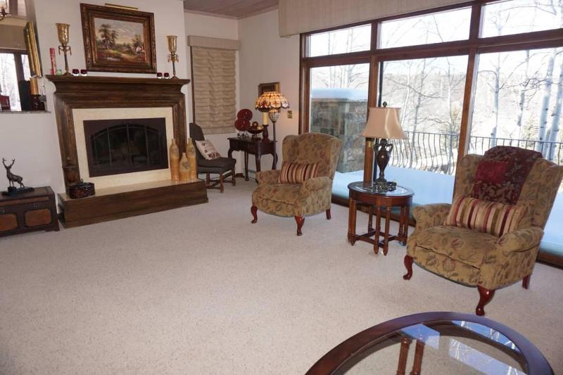 Six-Bedroom Holiday Home image 1