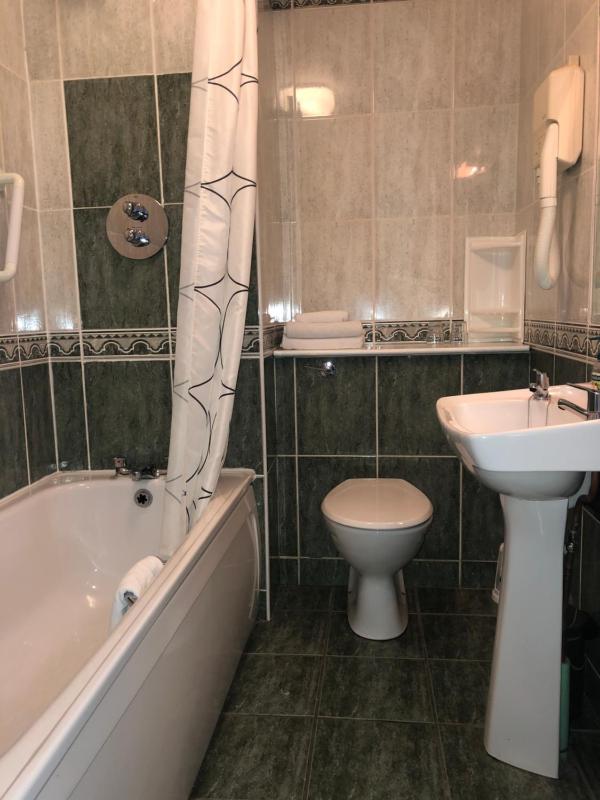 Harveys Guest House - image 6