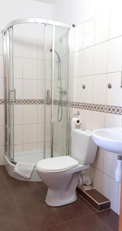 Single Room image 3
