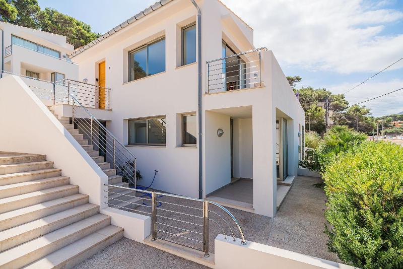 Three-Bedroom Holiday Home  image 1
