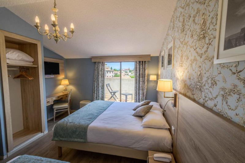 Comfort Triple Room image 4