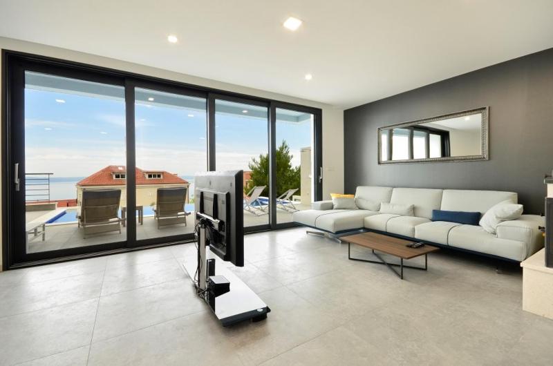 Villa Grace a luxury villa in Makarska heated pool - image 8