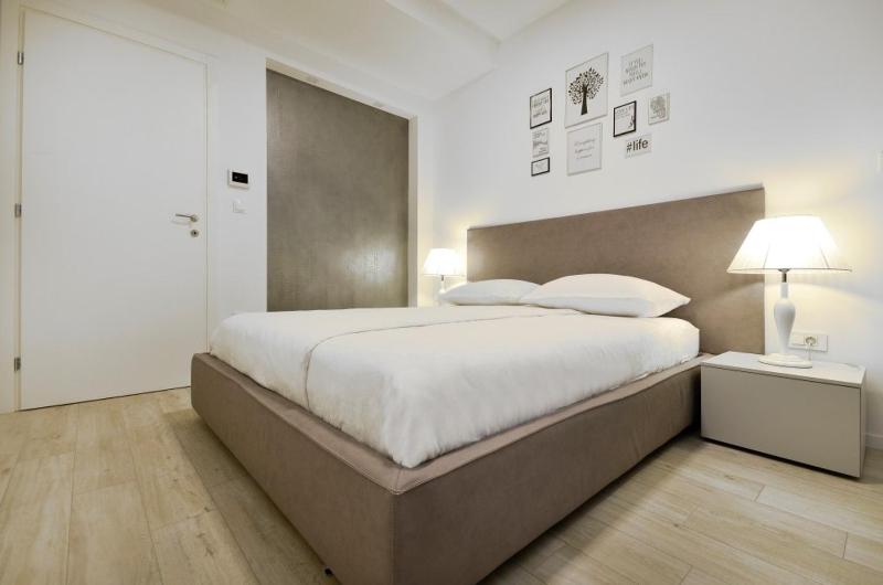 Villa Grace a luxury villa in Makarska heated pool - image 10