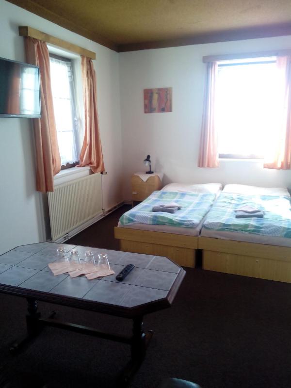 Quadruple Room image 3
