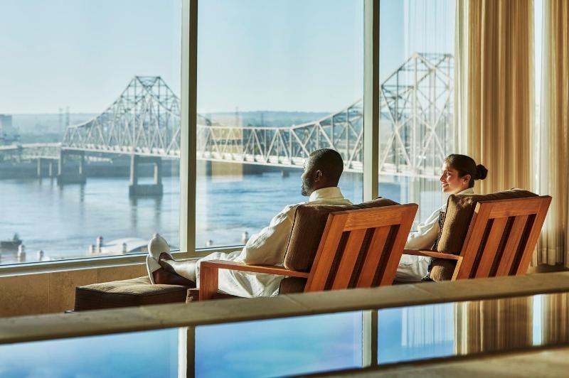 Four Seasons Hotel St Louis - image 8