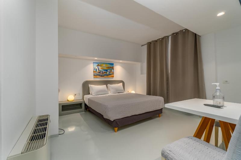 Standard Room image 4