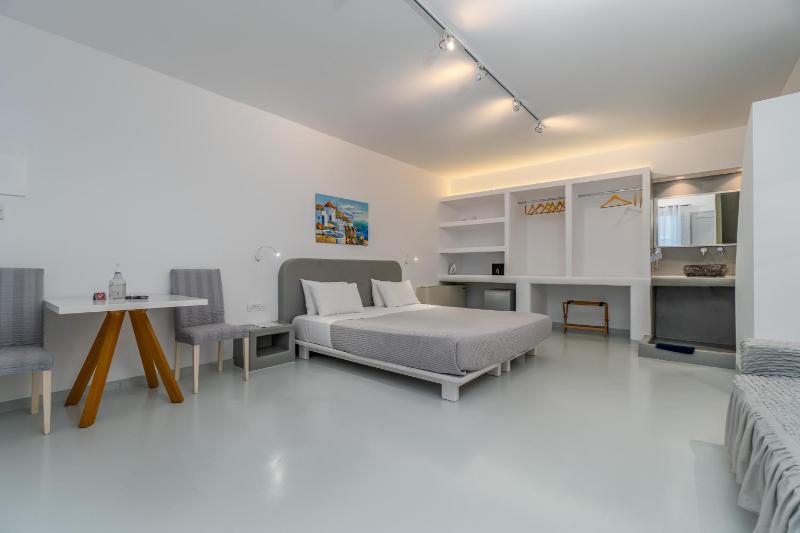 Standard Suite image 4