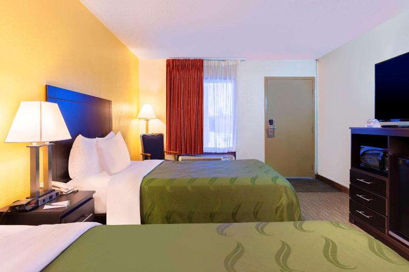 Double Room with Two Double Beds - Non-Smoking image 2