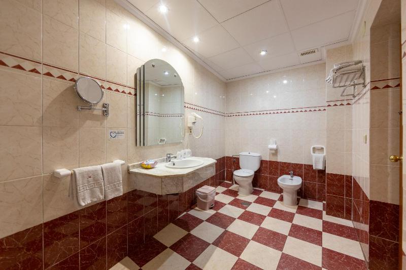Triple Room image 2