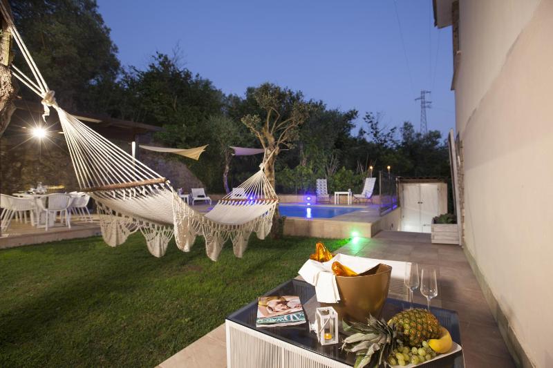 AMORE RENTALS - Villa Felice - image 25