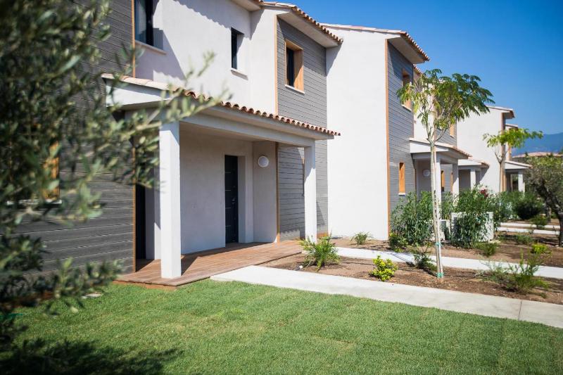 Three-Bedroom House image 2
