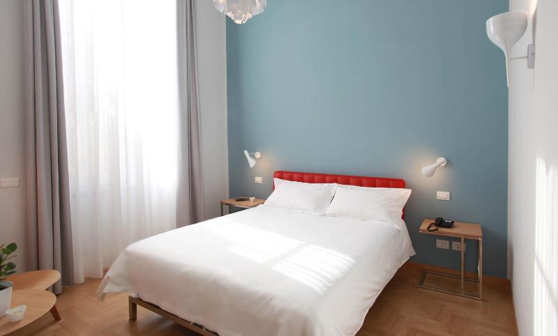 Double Room image 1