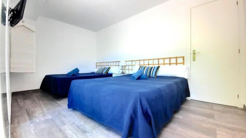 Espectacular Apartamento con Vistas al Mar - Solo Familias - image 4