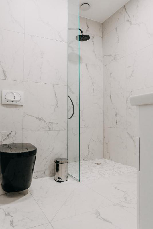 Red King Luxury Apartment image 2