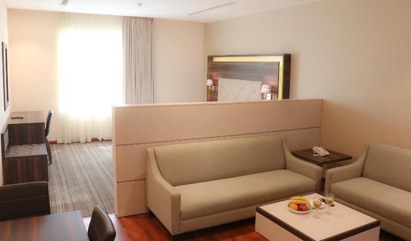 Royal Golden House رويال البيت الذهبي للشقق المخدومه - image 35