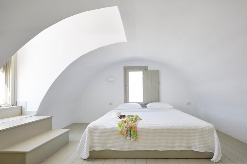 Aperanto Suites - image 30