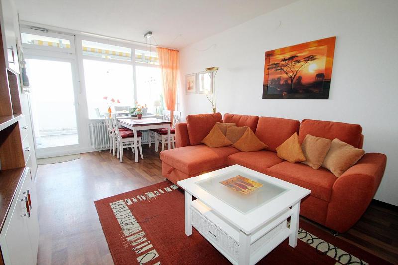 Apartment with Sea View image 3