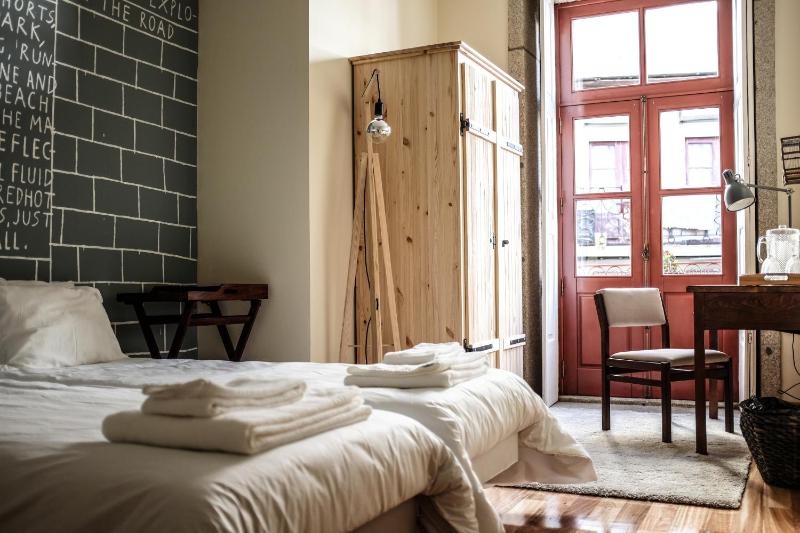 The Poets Inn - image 2
