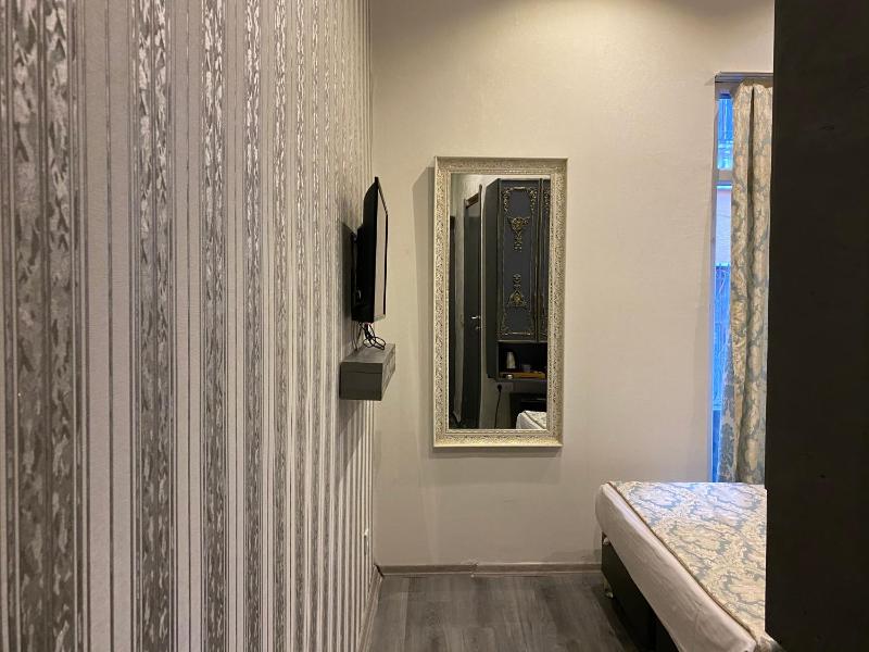 Deluxe Room image 2