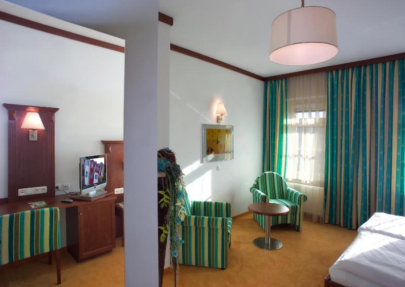 Double Room image 4