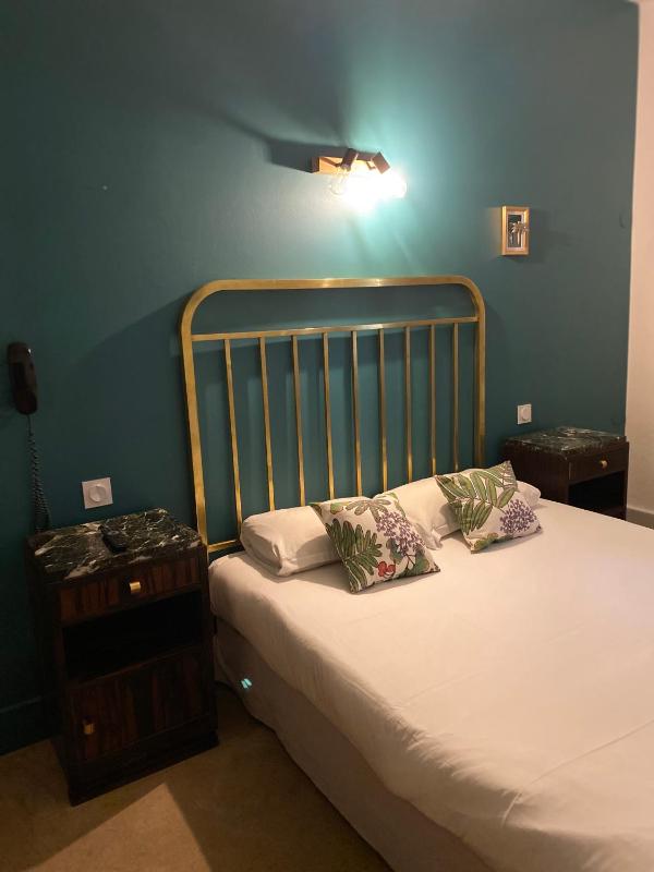 Classic Double Room image 1