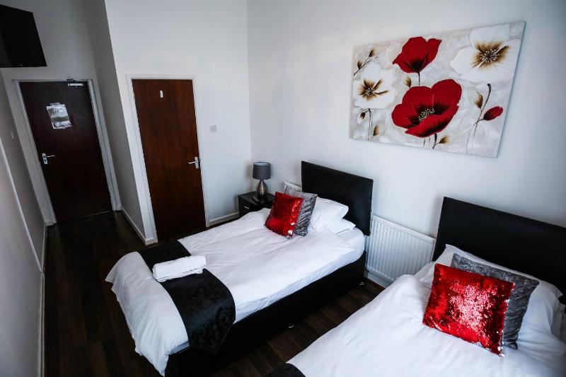 Twin Room image 1