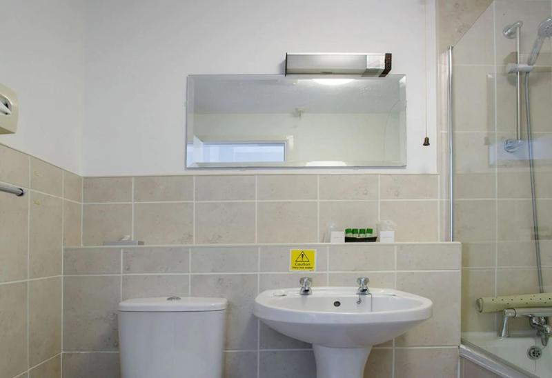 Superior Twin Room with Sea View image 2