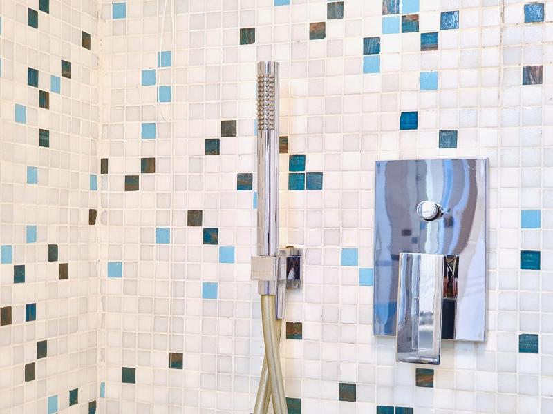 Studio (4 Adults) - Separate Building image 3