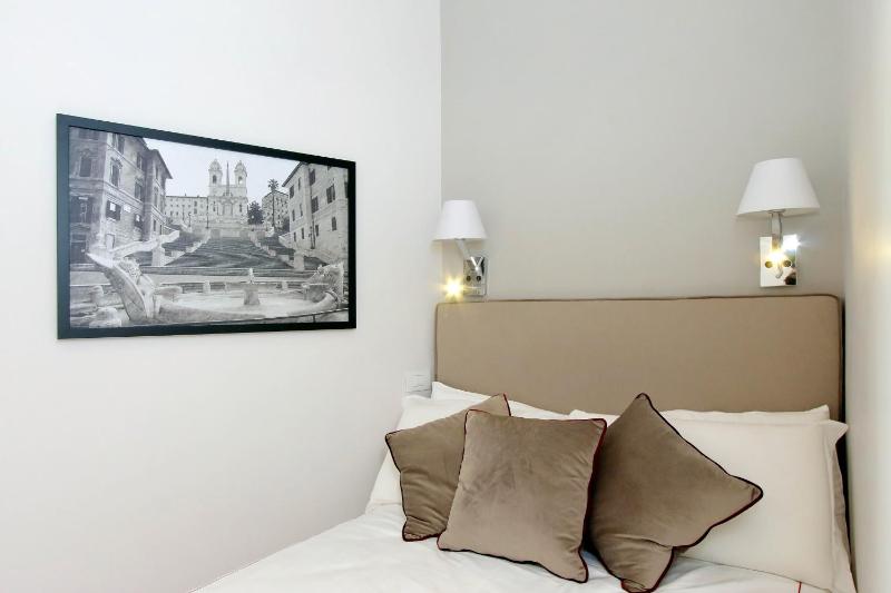 Superior Double Room image 4