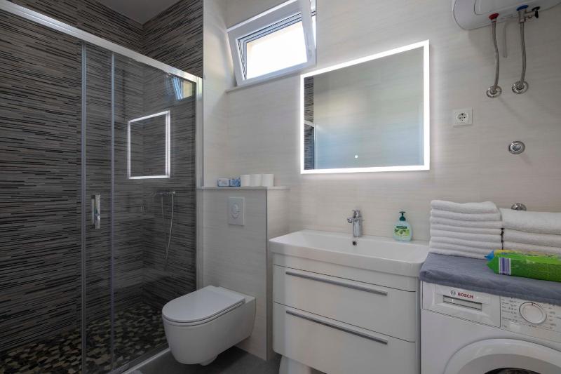 Apartment Fragola - image 4