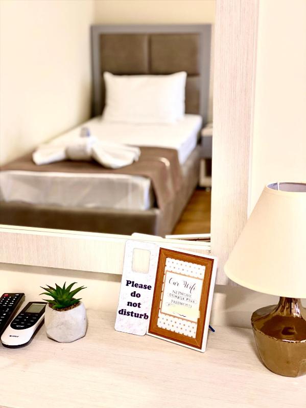 Standard Triple Room image 3