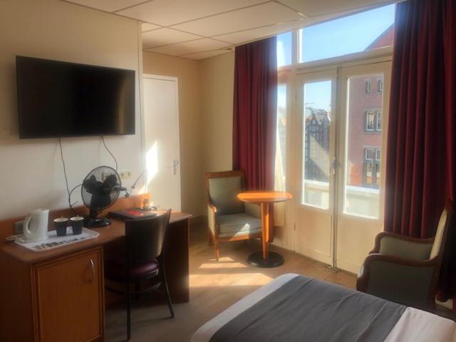 Delta Hotel City Center - image 4
