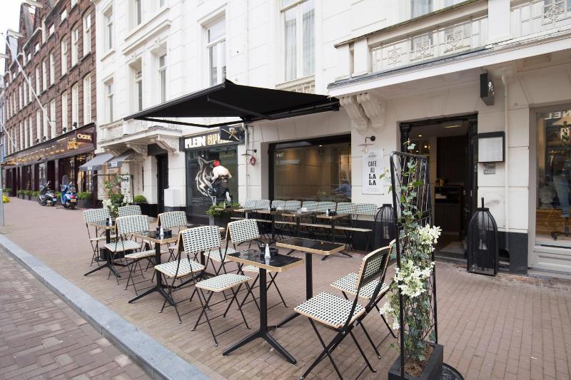 AmsterHome Hotel - image 12