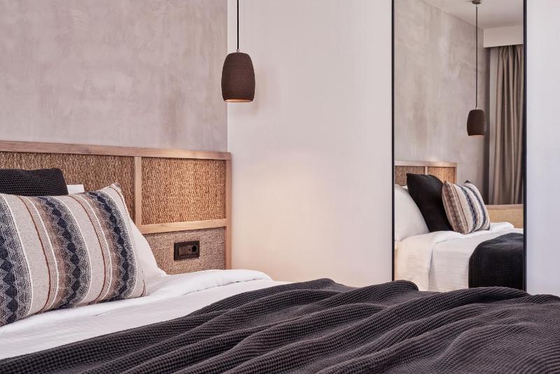 Double Room Inland View image 3