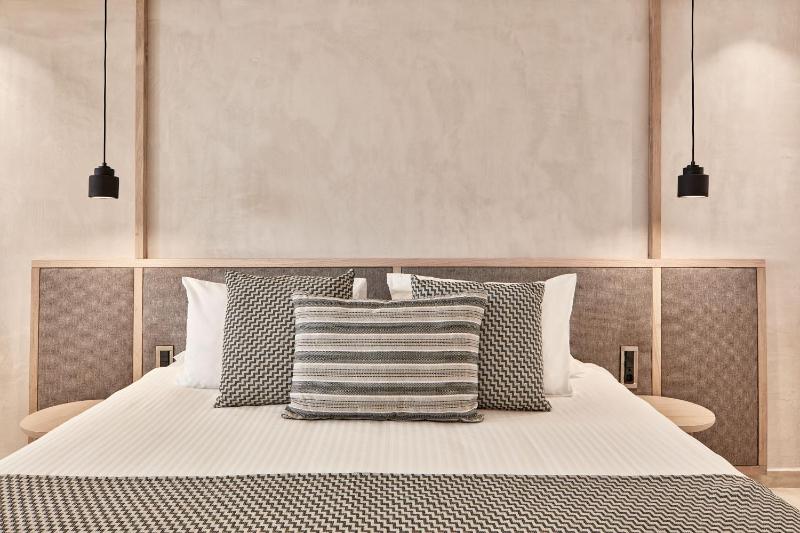 Family Room Inland View image 3