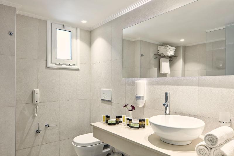 Family Suite Inland View image 1