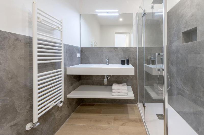 Residence La Torre con private park - image 24