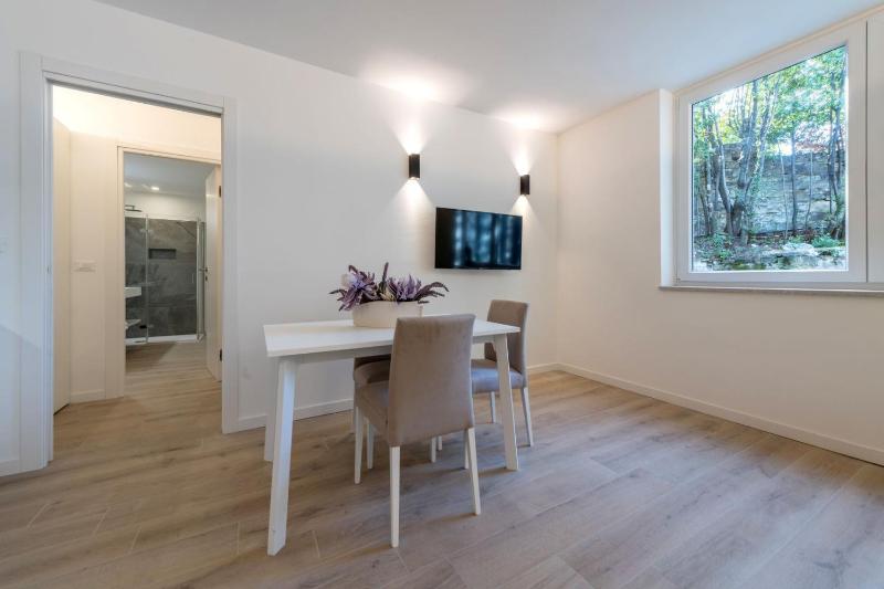 Residence La Torre con private park - image 44