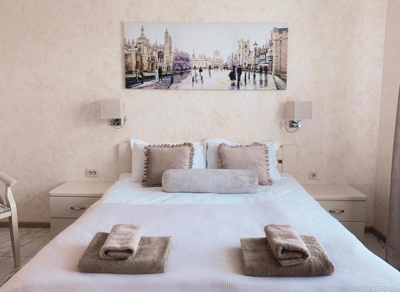 Superior Queen Room image 2